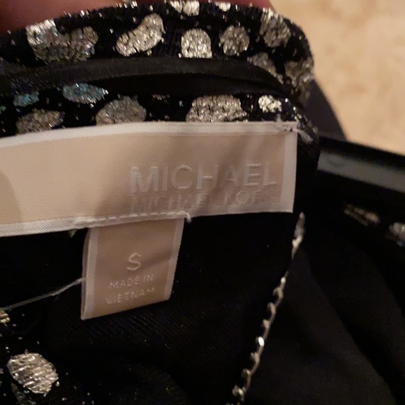 Black and silver dress. - Picture 5 of 8